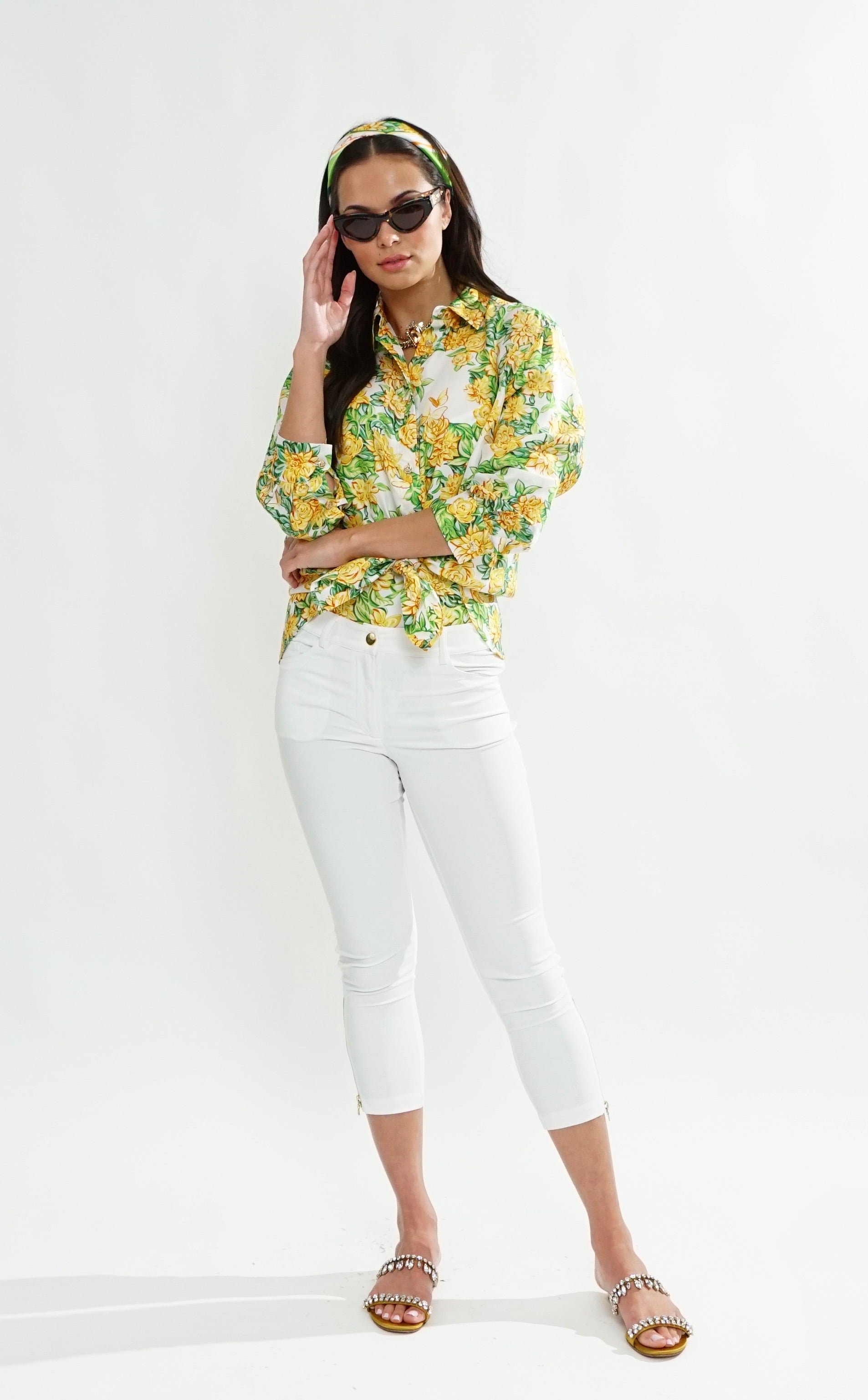 Bettina 7/8 Crop Pant with Riri zipper hem in Black ( Shown in white)