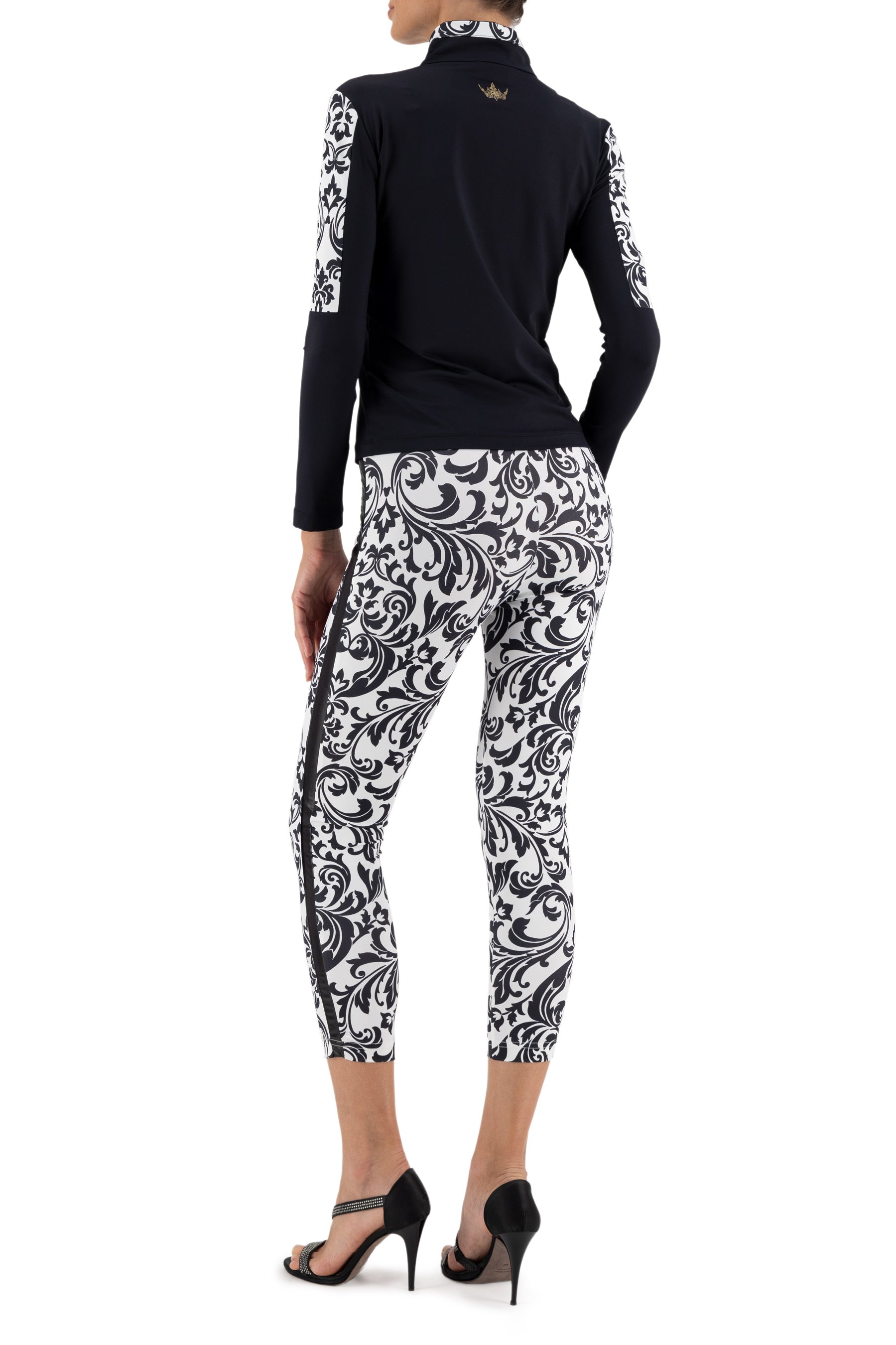 Alessa 2 Top in Black-Renaissance Print