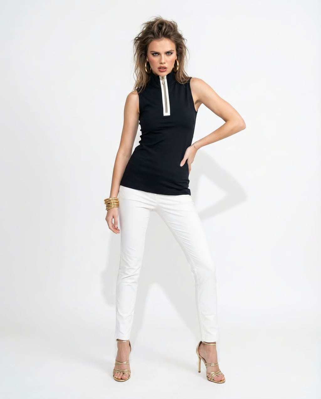 Clio Sleeveless Top In Black-white