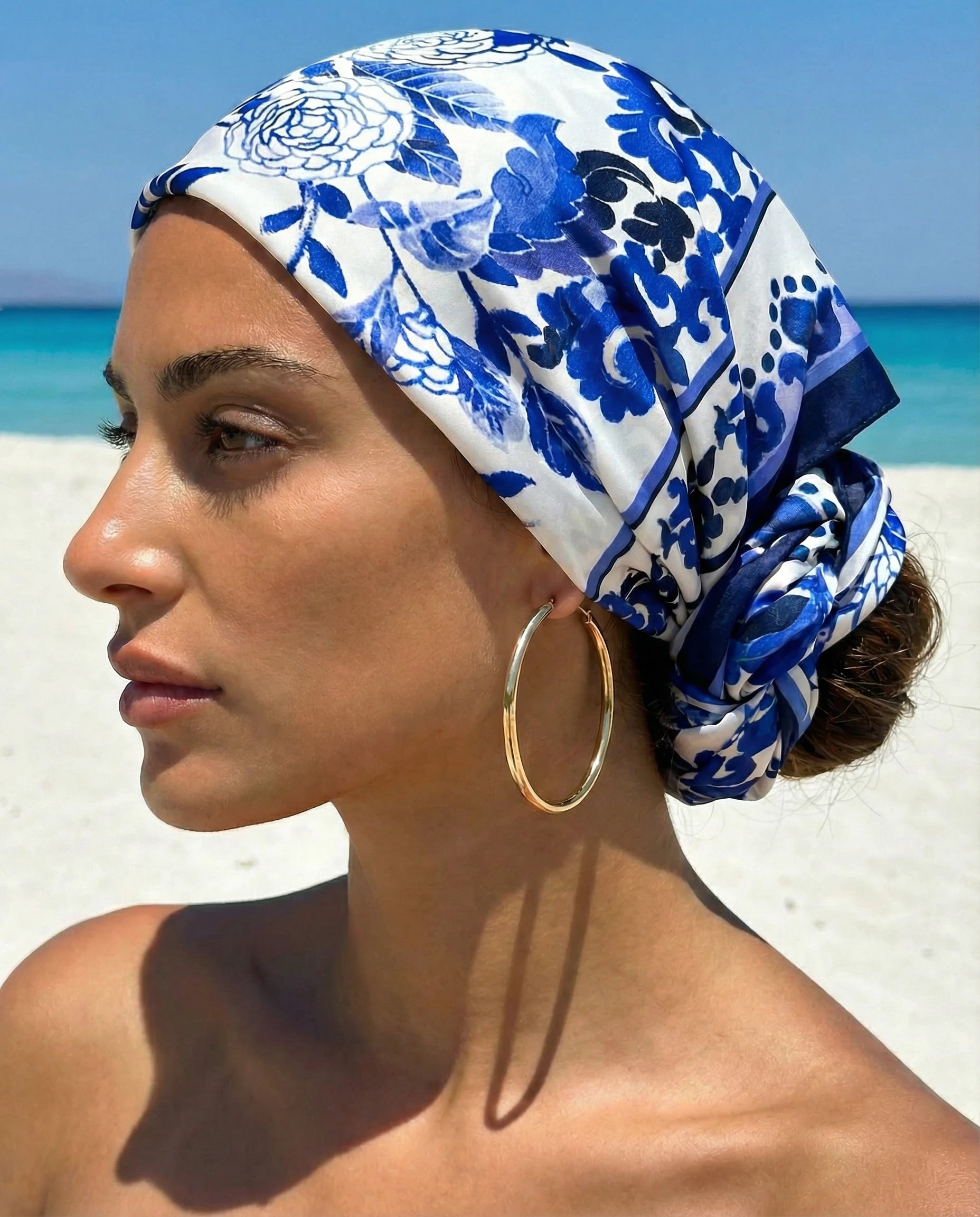 Blue Medallion print Silk Scarf, Made in Italy